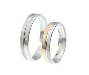 Elegant Engagement rings 