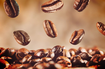 coffee beans is falling down