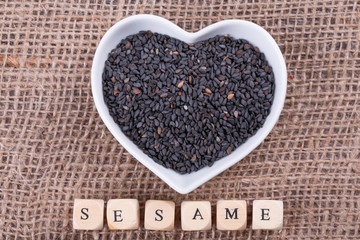 sesame in cup