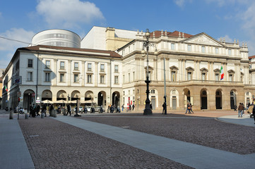 Fototapeta na wymiar Mediolan - Teatro alla Scala
