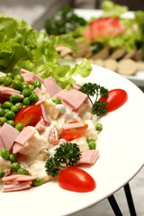 mixed ham salad tomato and lettuce