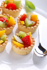 pasticcini di pasta frolla alla frutta