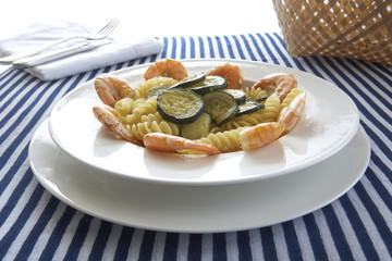 zucchine e gamberetti2
