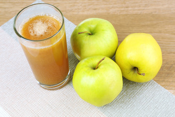 Healthy fresh juice of apples close up