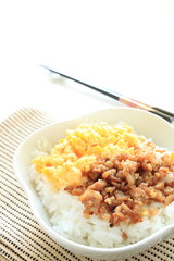 japanese food, chicken and egg Soboro