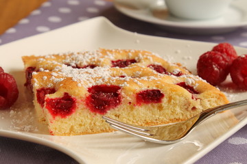 frischer Himbeerkuchen