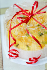 Cake box with bow