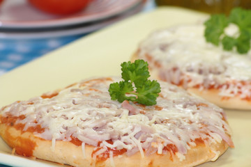 pizzas