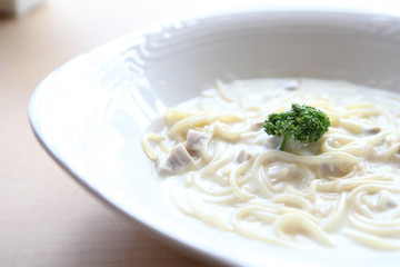 Spaghetti Carbonara with ham and cheese