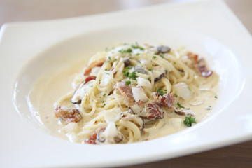 Spaghetti Carbonara with bacon and cheese