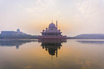 Obraz premium Putra Mosque,Putrajaya,Malaysia