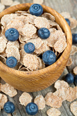 bran flakes and blueberries