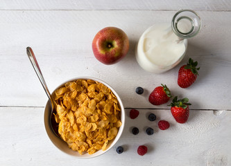 Cornflakes in einer Schale