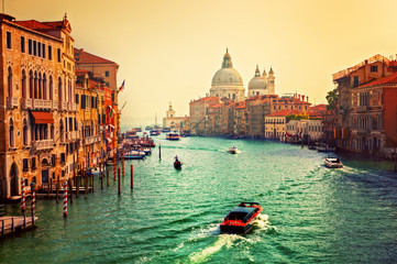 Obraz premium Wenecja, Włochy. Canal Grande i Bazylika Santa Maria della Salute