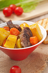Baked potato with meat