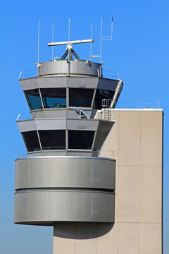 Flughafen Tower in Z&uuml;rich