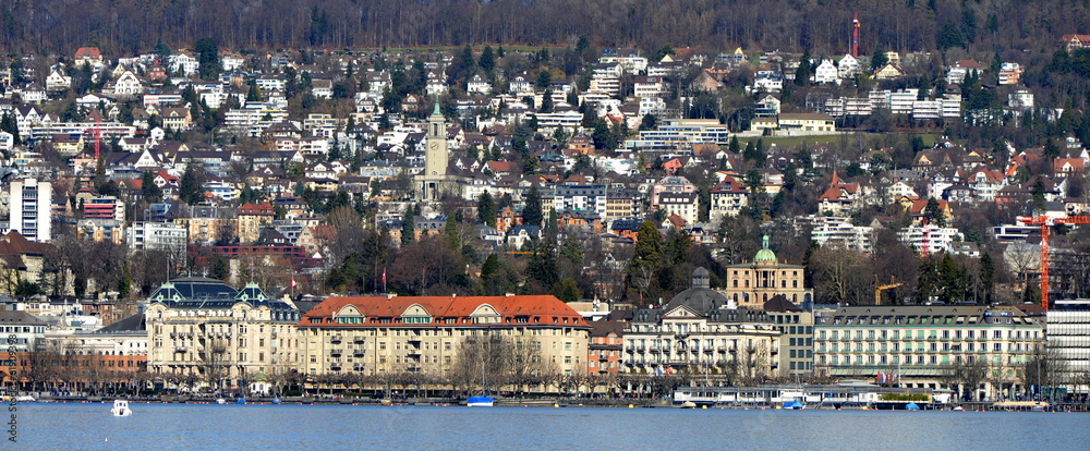 1000_F_61909398_L20qZRFlivyuND1EL24ameRJyN3ZNqNZ.jpg