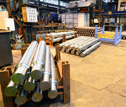 Stahlwellen in Fabrik // engineering fabrication