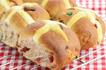 Hot cross buns
