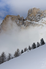 Snow, Peaks and Clouds