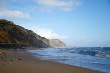 Fototapeta na wymiar Złota Plaża Cap z Charmouth Dorset w Anglii