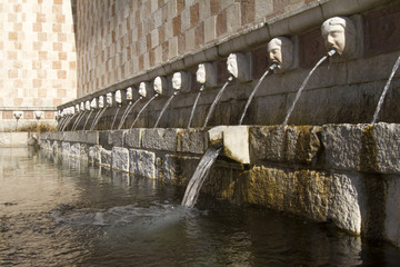 Fontana delle 99 cannelle - L'Aquila