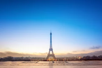 Fotobehang Paris Eiffelturm © eyetronic