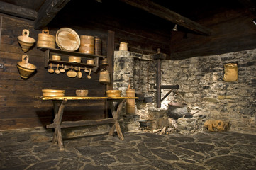 Fototapeta premium Kücheneinrichtung im Haus des Niklaus von Flüe, Flüeli, Obwalden, Schweiz