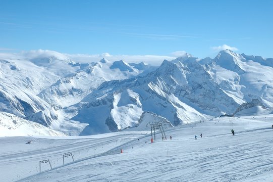 Ski slopes on Hintertux glacier