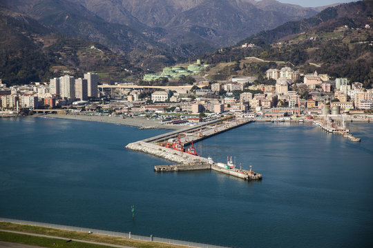 Vista aerea di Genova