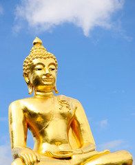Fototapeta premium Golden buddha statue