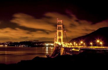 Night view of Golden Gate Bridge, San Francisco, USA