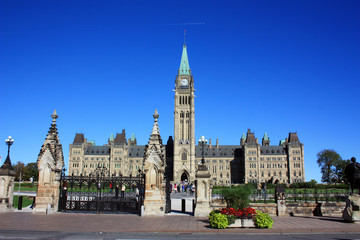 Fototapeta na wymiar Parlaments-Gebäude Ottawa