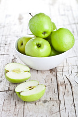 ripe green apples in bowl