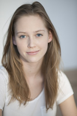 Naklejka premium portrait of a beautiful young natural woman