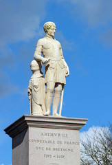 Statue d'Arthur III (Duc de Bretagne) à Nantes - 44