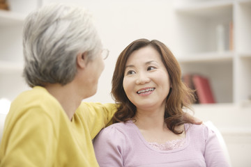 husband and wife who show smiling face