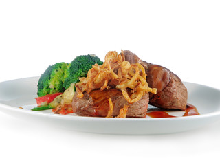 steak with roast onions & vegetables