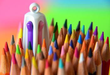 Stylo 4 couleurs et Crayons de couleurs