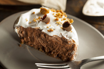 Homemade Chocolate Cream Pie