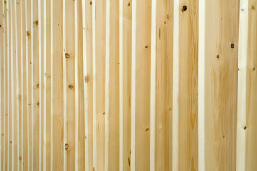 Holzplatten in einer Reihe
