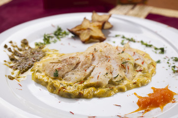 Stewed cod with creamy dressing