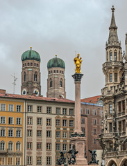 Fototapeta na wymiar Central square in Munich