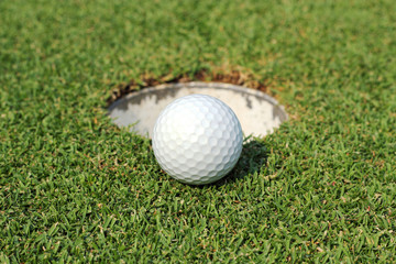 golf ball go to hold