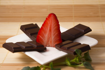 strawberry and chocolate bars like a star