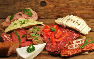 Herzhaft belegte Brote