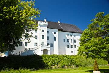 Fototapeta na wymiar beautiful Castle of Dragsholm, Zeland, Denmark.