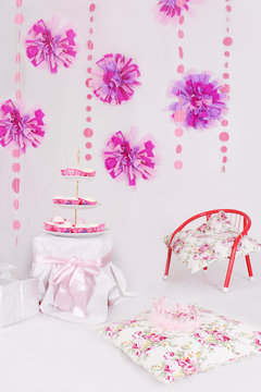 Table with sweets for pink decoration party