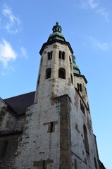 Fototapeta na wymiar église saint-andré, Cracovie