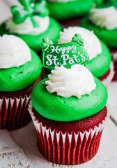 St.Patrick's Day velvet cupcakes